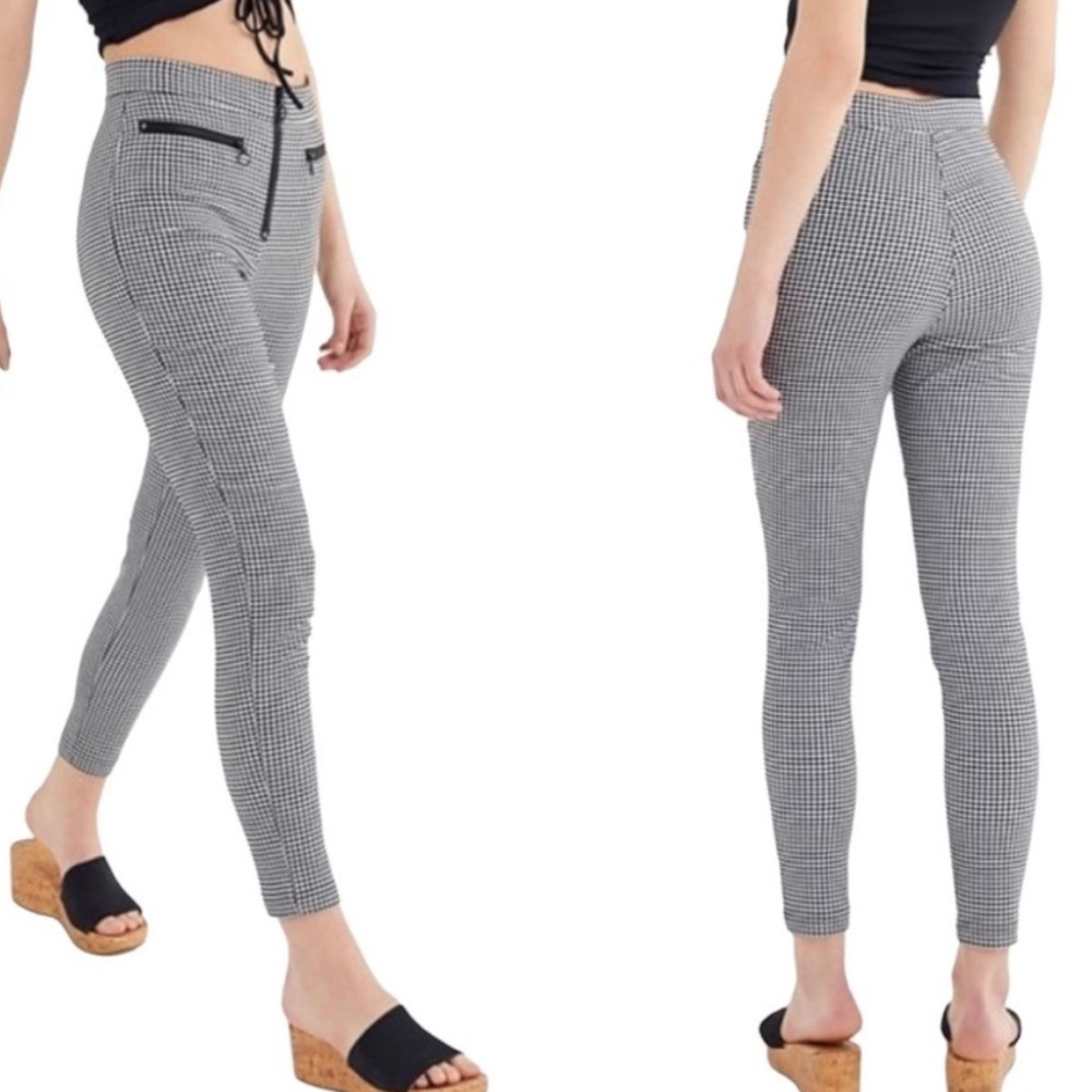 **2/$22** Urban Outfitters Pants - Size 2